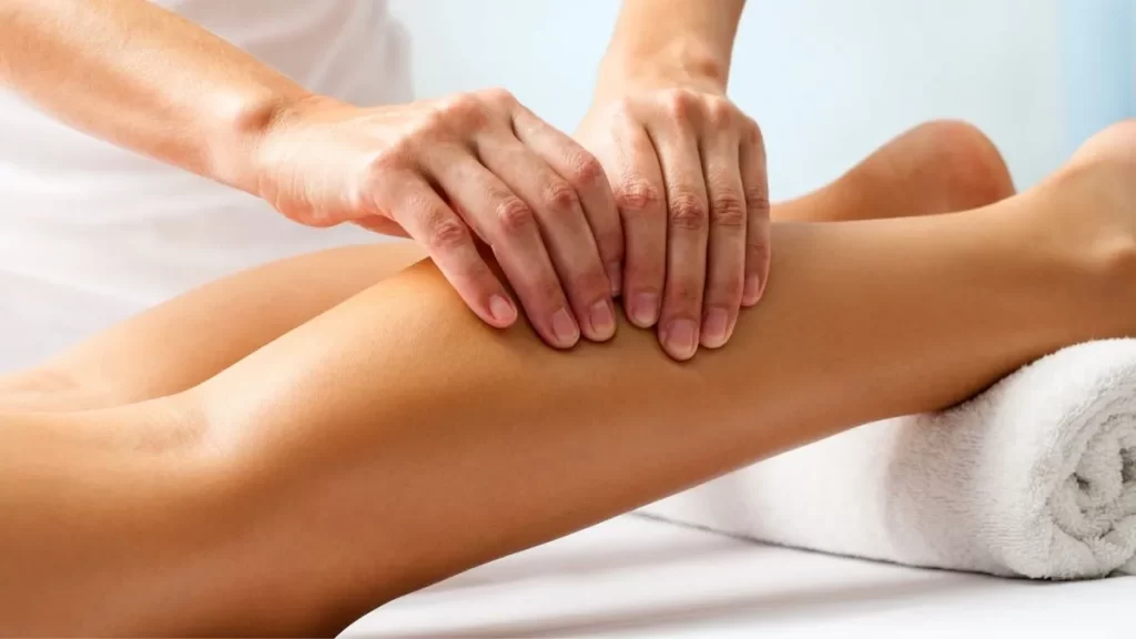 masaje de piernas cansadas